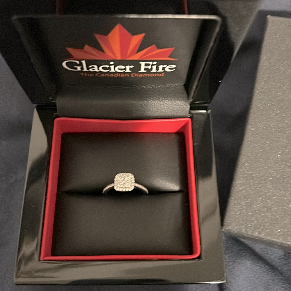 14KW MYSTERE .62 CTW Diamond ring